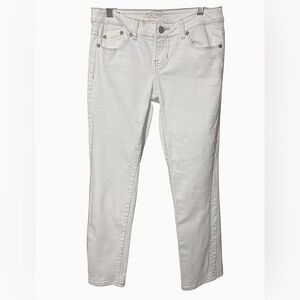 American Rag white denim jeans. Brown stitching. Size 1.